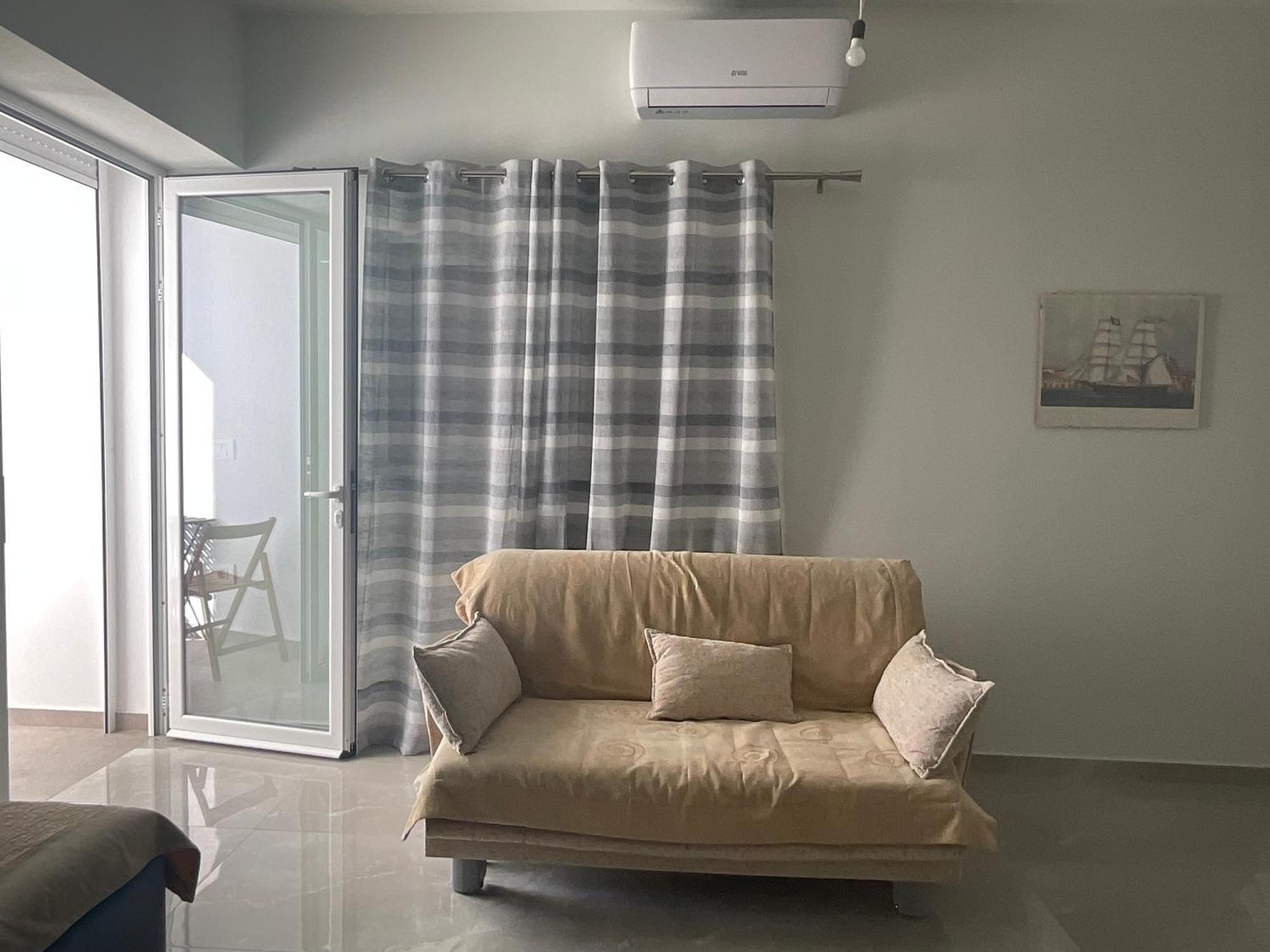 Mojito Beach Apartments With Free Parking Σαράντα Δωμάτιο φωτογραφία