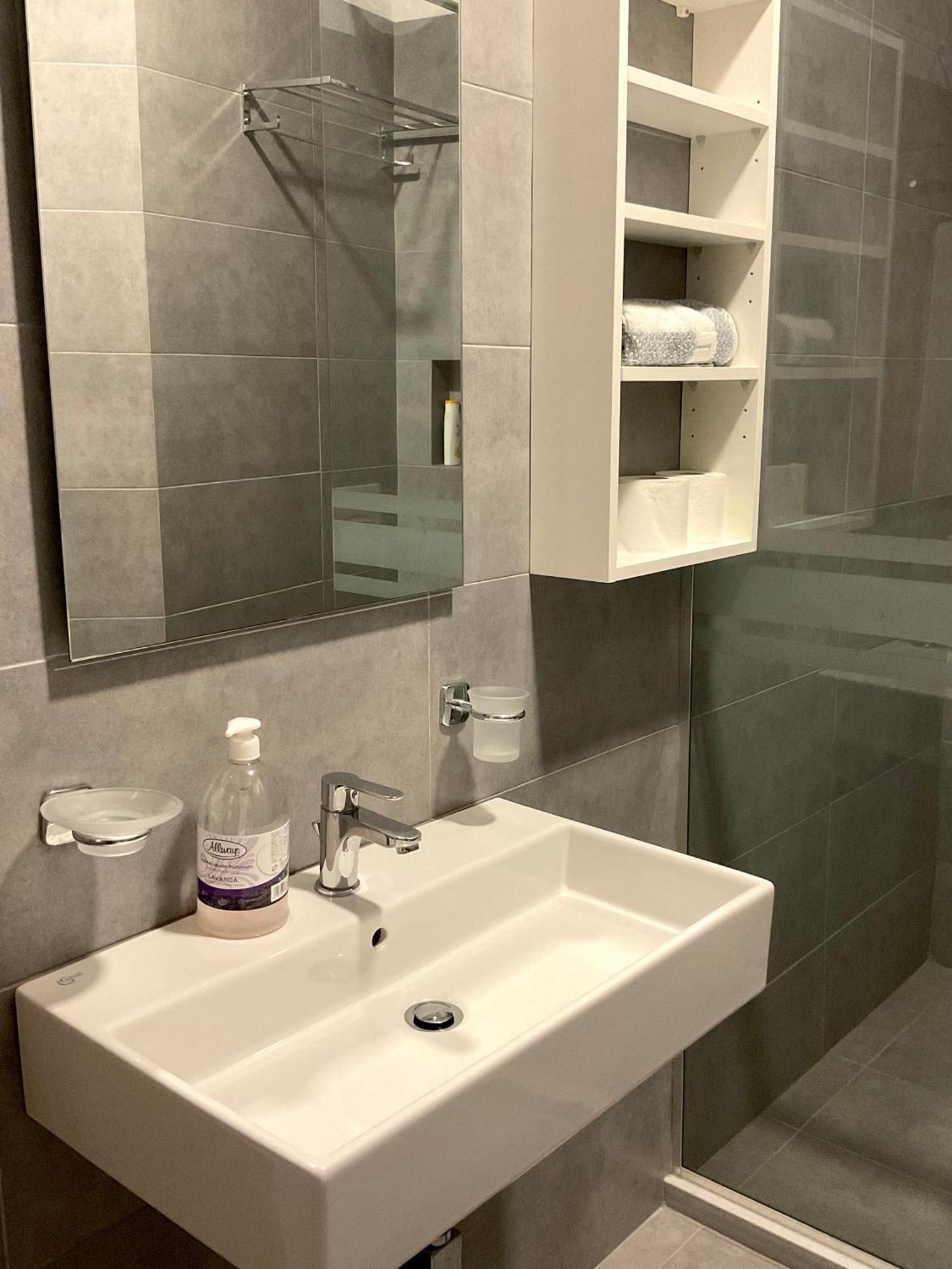 Mojito Beach Apartments With Free Parking Σαράντα Δωμάτιο φωτογραφία