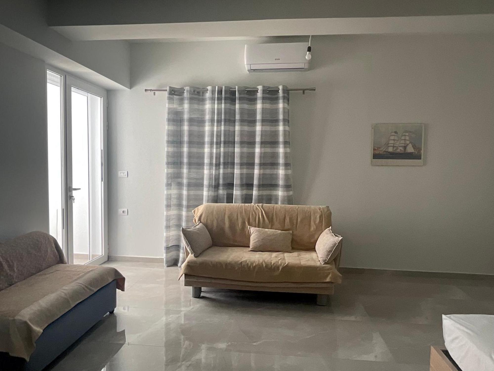 Mojito Beach Apartments With Free Parking Σαράντα Δωμάτιο φωτογραφία